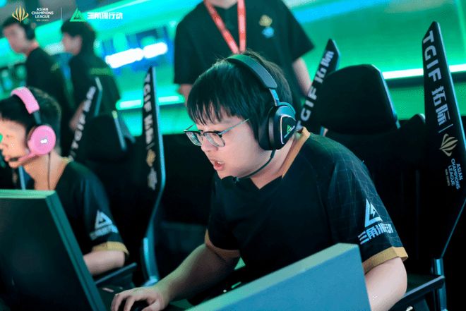 更在无形中 更在无形中